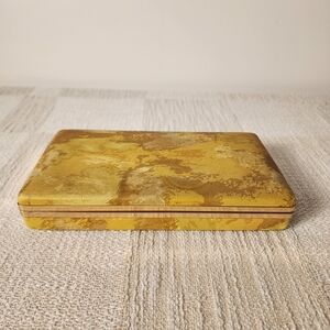 Elegant Gold Jewelry Box